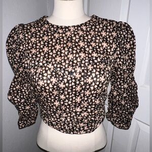 Floral Puff-Sleeve Crop Top in Black and tan